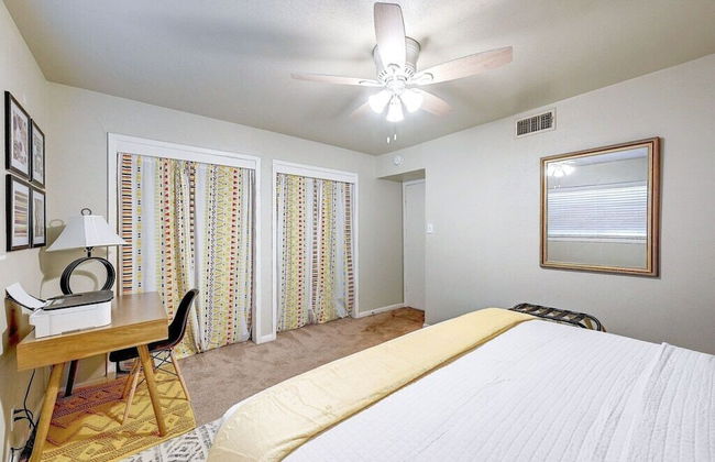 Centrally Located in Historic Tarrytown - Photo 5