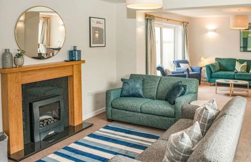 Brooklands - Photo 1