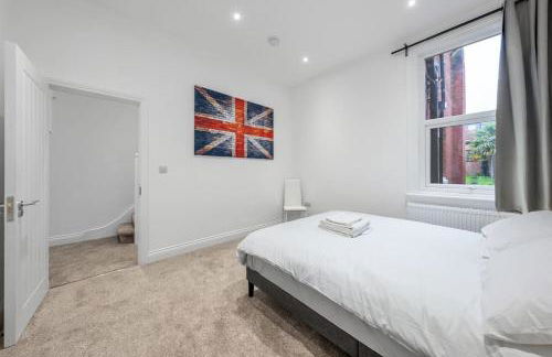 Brand New Cricklewood Zone 2 Modern Home - Foto 13