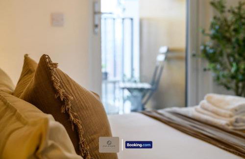 2BR Flat By Paul & Malin Properties Short Lets & Serviced Accommodation Salford - Foto 18