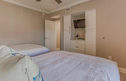 St Maarten 1207 a Completely Remodeled Beach Front Condo at Silver Shells 12th Floor Sleeps 8 - Photo 54