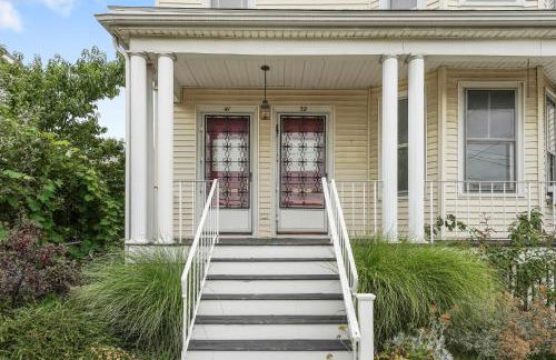 Charming New England style apartment 6 miles to downtown Boston, 4 miles to Logan airport - Photo 11