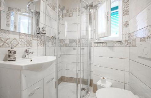 Awesome Apartment In Carro With Wifi - Foto 15