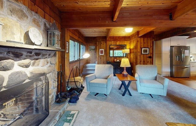 Treehouse Home Brought to you by GetAway Vacations - Photo 36