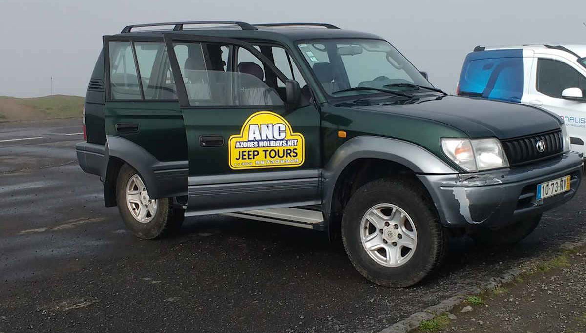 Tour de jipe a Povoação