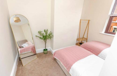 Cosy city centre home - Wi-Fi - Free Parking - Photo 9