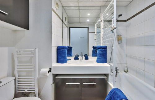 "Lumières",centre-ville, fonctionnel, cosy, au calme, avec espace de travail, faculté Lyon 3 - Photo 6