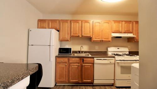 Spacious 1BR with Full Kitchen & Laundry - Foto 3