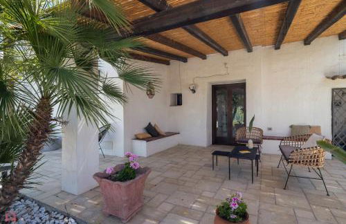 Villa a 300 Mt. dal Mare (Magaggiari) con campo da tennis - Foto 52