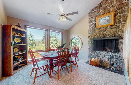 100 Yards to Foster Reservoir! Home with Hot Tub - Foto 10