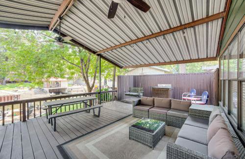 Spacious Deck Waterfront Home in Gun Barrel City! - Foto 25