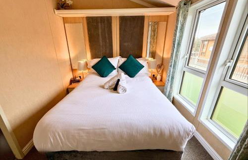 Hot Tub Lodge, Panoramic Views & Free Golf, Dog Friendly - Foto 6