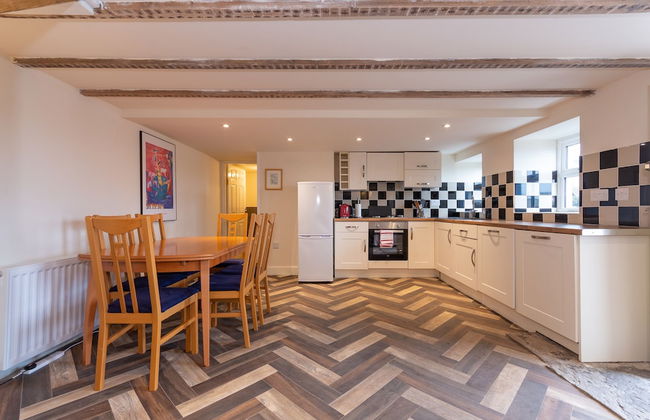 Cellardyke 3-bed Cottage, Sleeps 6 by Seafront - Foto 8