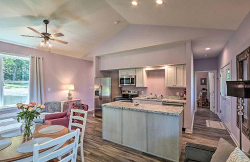 Relax Fireside! Retreat 16 Mi to Camelback Resort - Foto 8