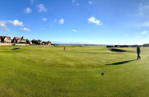 Seaside spacious 4 BR Nr Town centre pet friendly sailing & open golf course - Foto 7