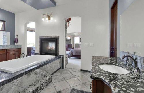 Luxury Mansion Retreat Sleeps 20 Panoramic VIEWS - Foto 25