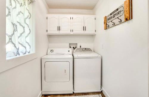 15 Mi to Downtown Sioux Falls Gem with Yard! - Foto 24