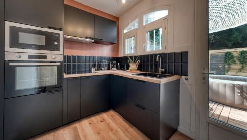 Superbe 2 pièces avec Jacuzzi privatif face Gare Proche Cathédrale - Foto 3, stove