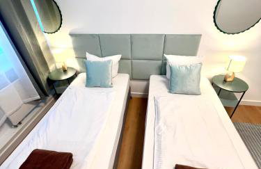 BIG New 7Rooms City Center APARTMENTS and Suites - Foto 22