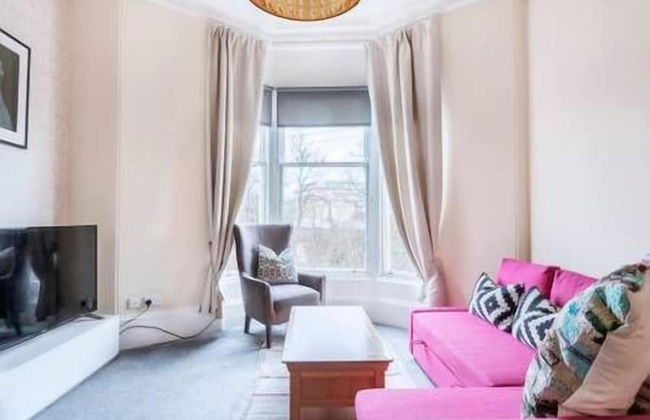 Maya's Glasgow Holiday Homes - Photo 20