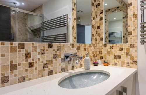 Apartment in Guildford with Parking - Foto 34