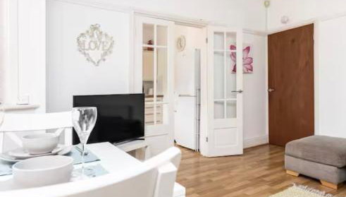 Street Lane Roundhay - Foto 1