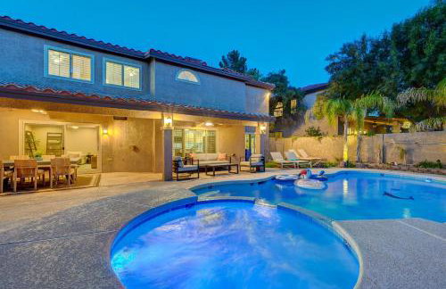 Gorgeous 6BR with Pool and Spa - Photo 46