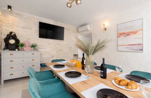 Designer Villa Simone - Modern & Heritage Style with Office - Foto 50