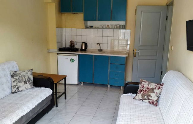 Nirvana Apart - Photo 5