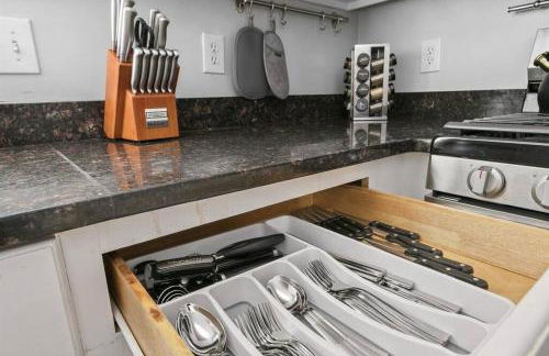 Capitol Hill Stay Like No Other - Photo 59