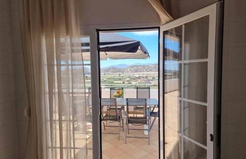 villa piscina y vistas espectaculares a la montana , gran terraza y aire acondicionado - Foto 37