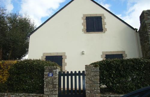 REF 034 Maison deux chambres pour cinq personnes proche Golfe du Morbihan LE MONTENO ARZON - Foto 2