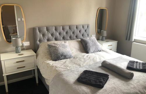 Spacious Lodge With Hot Tub - Foto 39