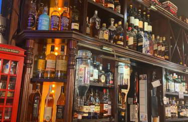 Schlafen über der Whiskybar - Foto 39