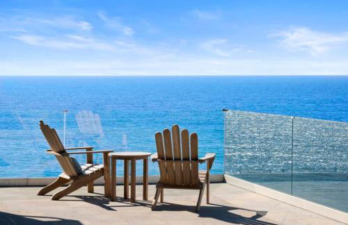 Distinguished Oceanfront Point Estate with Iconic Beach Mountain Vistas - Foto 36