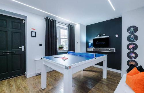 Incredible Home With Games Room, Sleeps 8, Parking Included, Perfect For Groups, Families, Contractors, Professionals - Photo 7