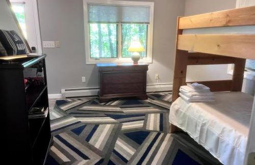 Tranquil NH Lakehouse Escape - Foto 43