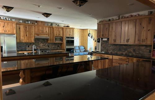 The Lodge at Pine Cone Lodge for Large gatherings! - Foto 22