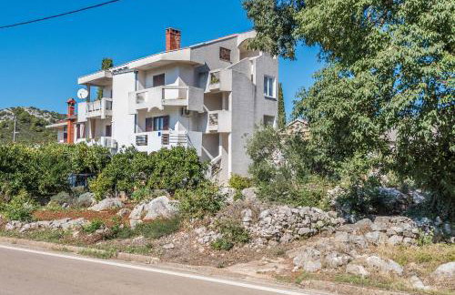 Stedi Apartment - Photo 2