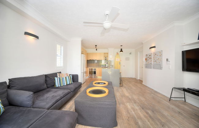 San Mateo on Broadbeach - Photo 26