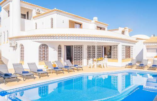 Villa Molucas - Moradia encantadora com piscina aquecível e BBQ - Albufeira - Foto 8