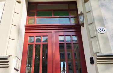 Chemnitz Saxonia HomeDeLuxe Hochwertige 50qm 2-Zimmer-Ferienwohnung mit privaten Kfz Parkplatz Stellplatz mit MWSt-Rechnung mit XXL Hülsta Bett & Etagenbett mit InternetFlatrate - Ideal für Familien, Paare, Kulturinteressierte & Geschäftsreisende! - Foto 13