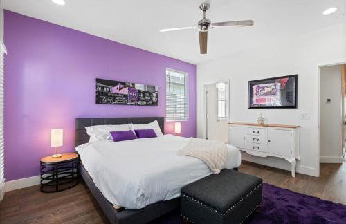 Nash House & Bars of Broadway with Patio Bar and Views! 8min Downtown! Sleeps 12! - Foto 41