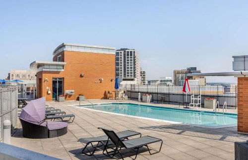 Downtown Silver Spring 2BR Skyline Balcony Suite Walkable to DC Metro LuxePad - Foto 33