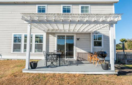 Coastal Retreat & Water Views - Minutes to CHS - Foto 3