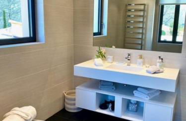 Villa Qalaisie - Luxury Villa for 16 on Terre Blanche Golf Estate - Foto 23