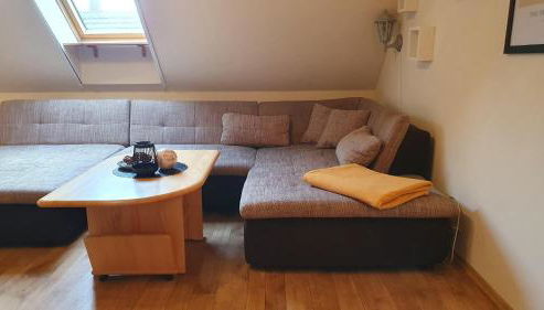 Ferienwohnung Schlossblick Direkt gegenüber dem Schloss, Rhododendronpark mit Terrasse und WLAN - Foto 5