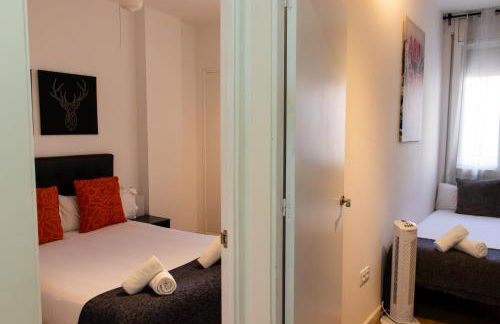 Apartments BCN Central-Drassanes - Photo 25