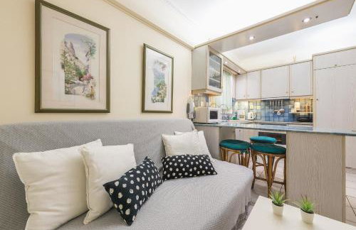 Amazing Apartment Pallini - Near Airport & Metro - Foto 2