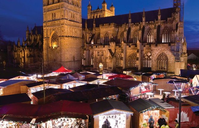 Cathedral Yard in Exeter - Foto 34